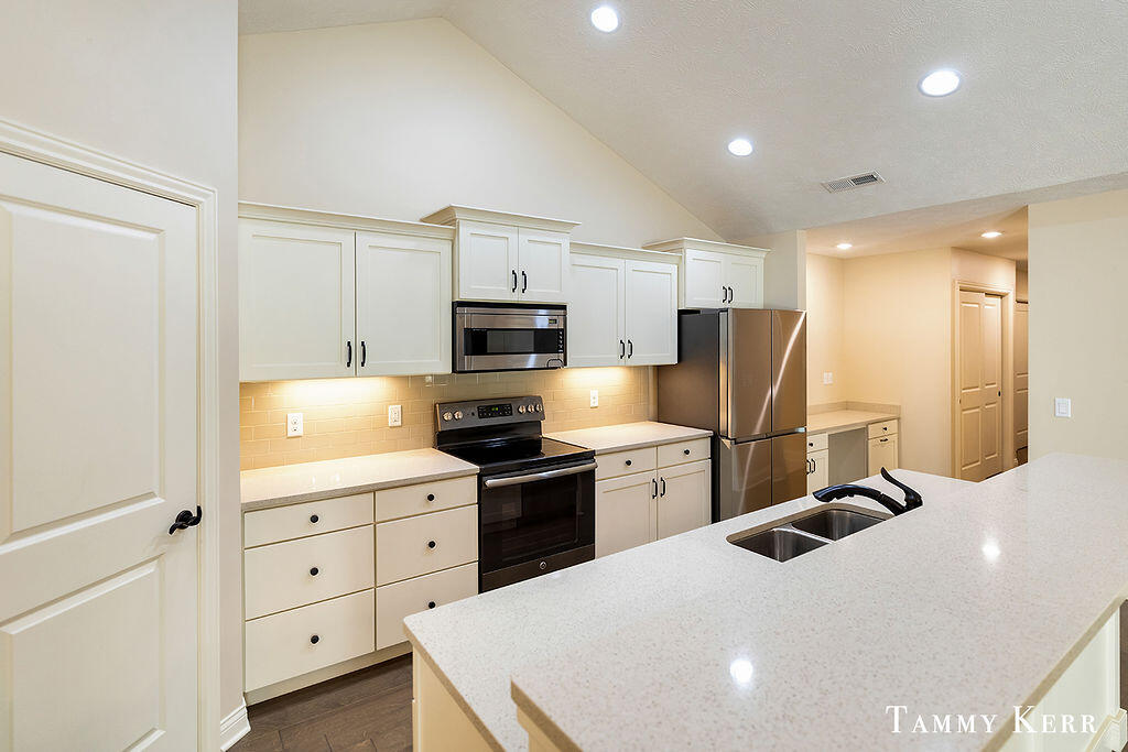 197 Janes View Drive Holland MI 49424