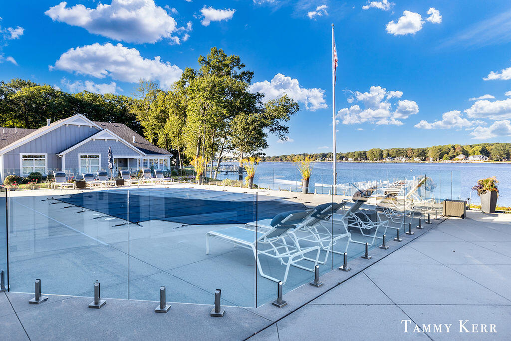 197 Janes View Drive Holland MI 49424