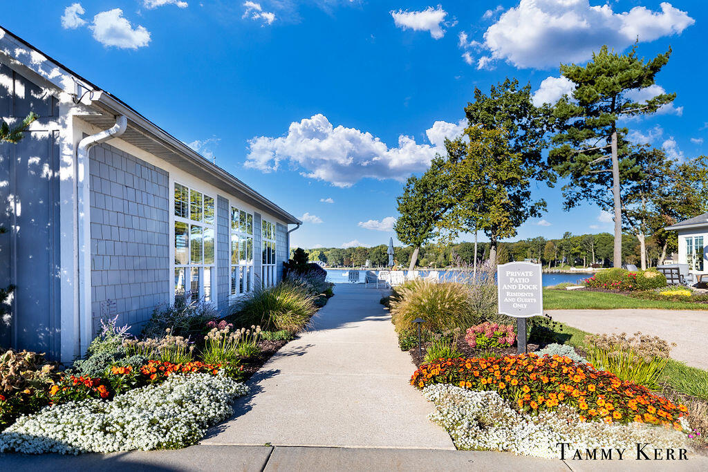 197 Janes View Drive Holland MI 49424