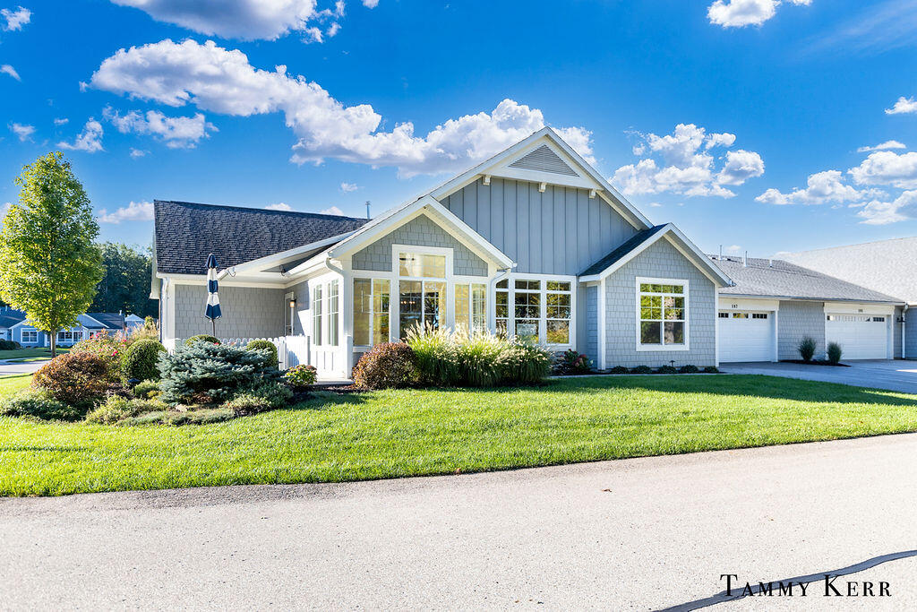 197 Janes View Drive Holland MI 49424
