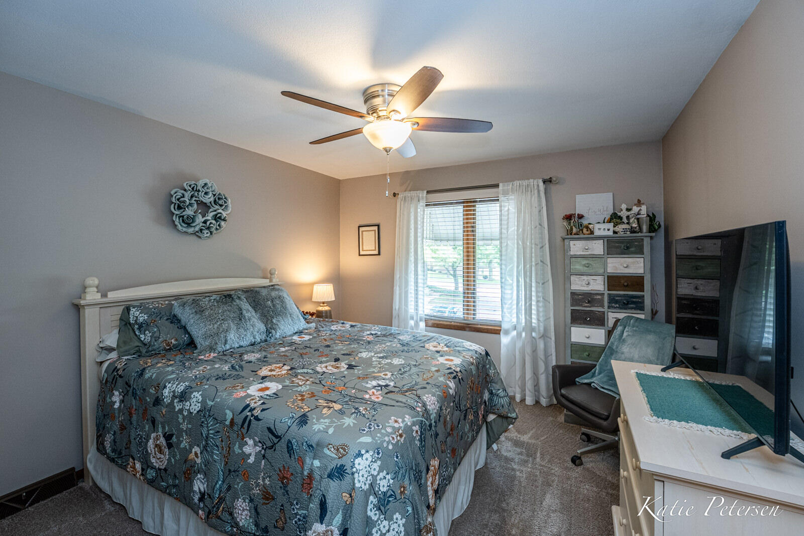 4488 N Valley Drive NE Grand Rapids MI 49525