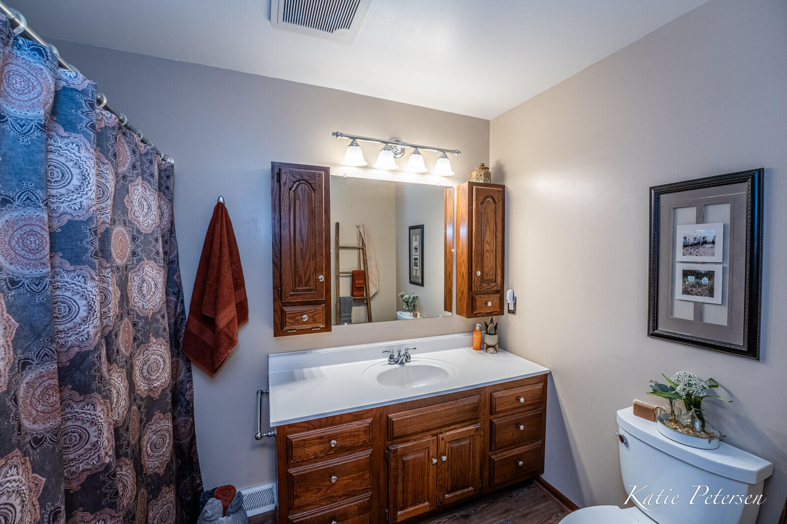 4488 N Valley Drive NE Grand Rapids MI 49525