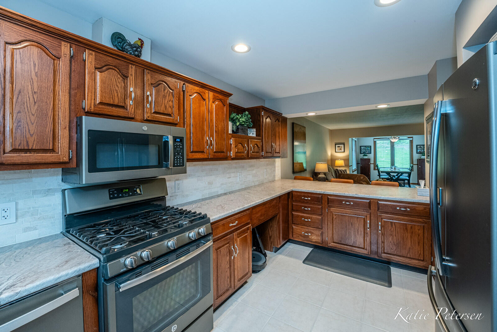 4488 N Valley Drive NE Grand Rapids MI 49525