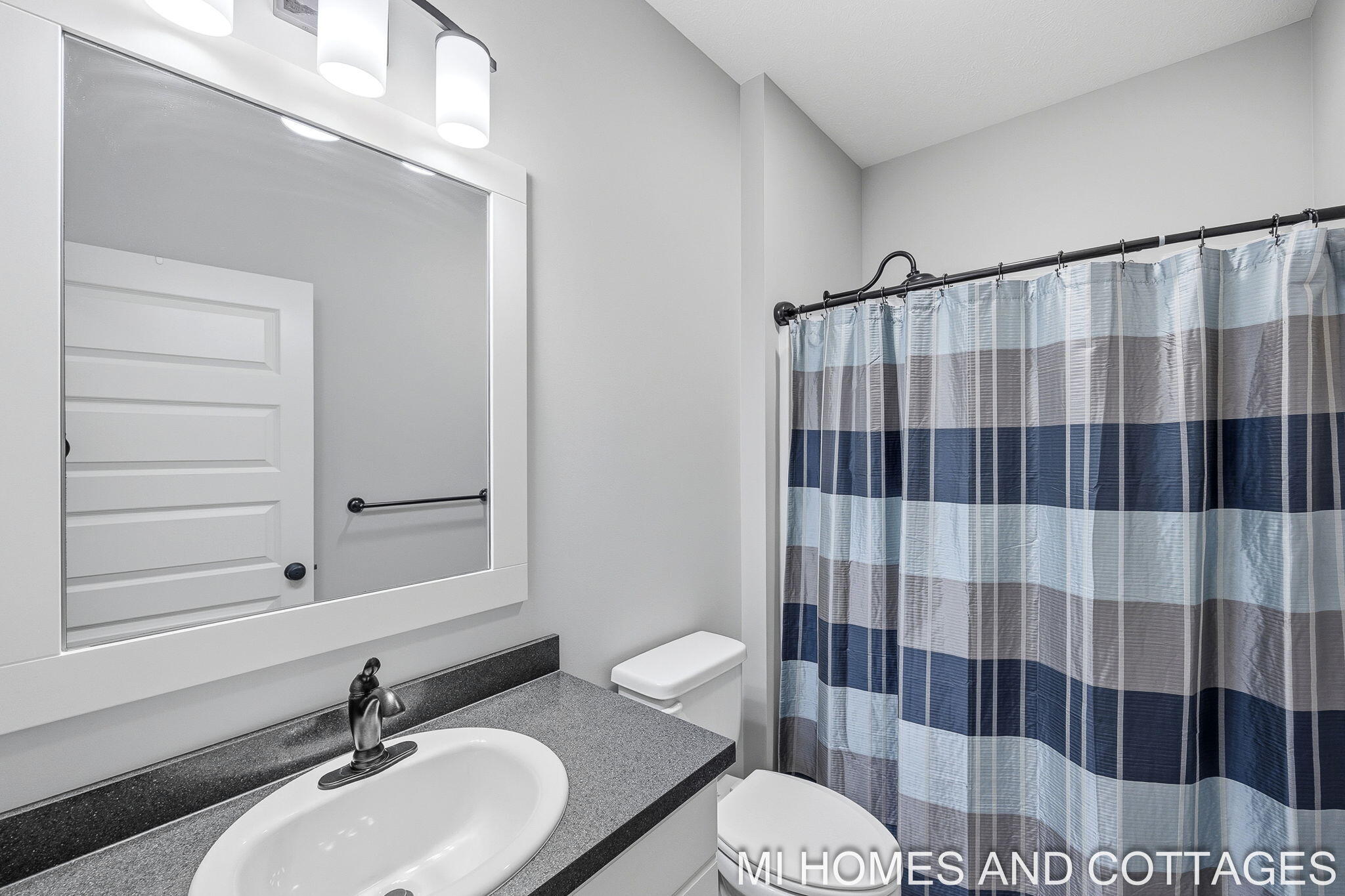 14052 Phoenix Place Holland MI 49424