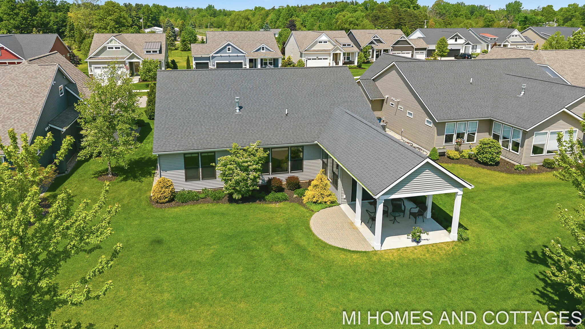 14052 Phoenix Place Holland MI 49424