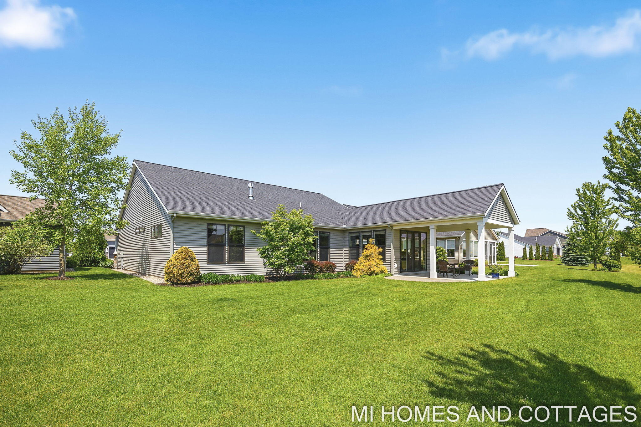 14052 Phoenix Place Holland MI 49424