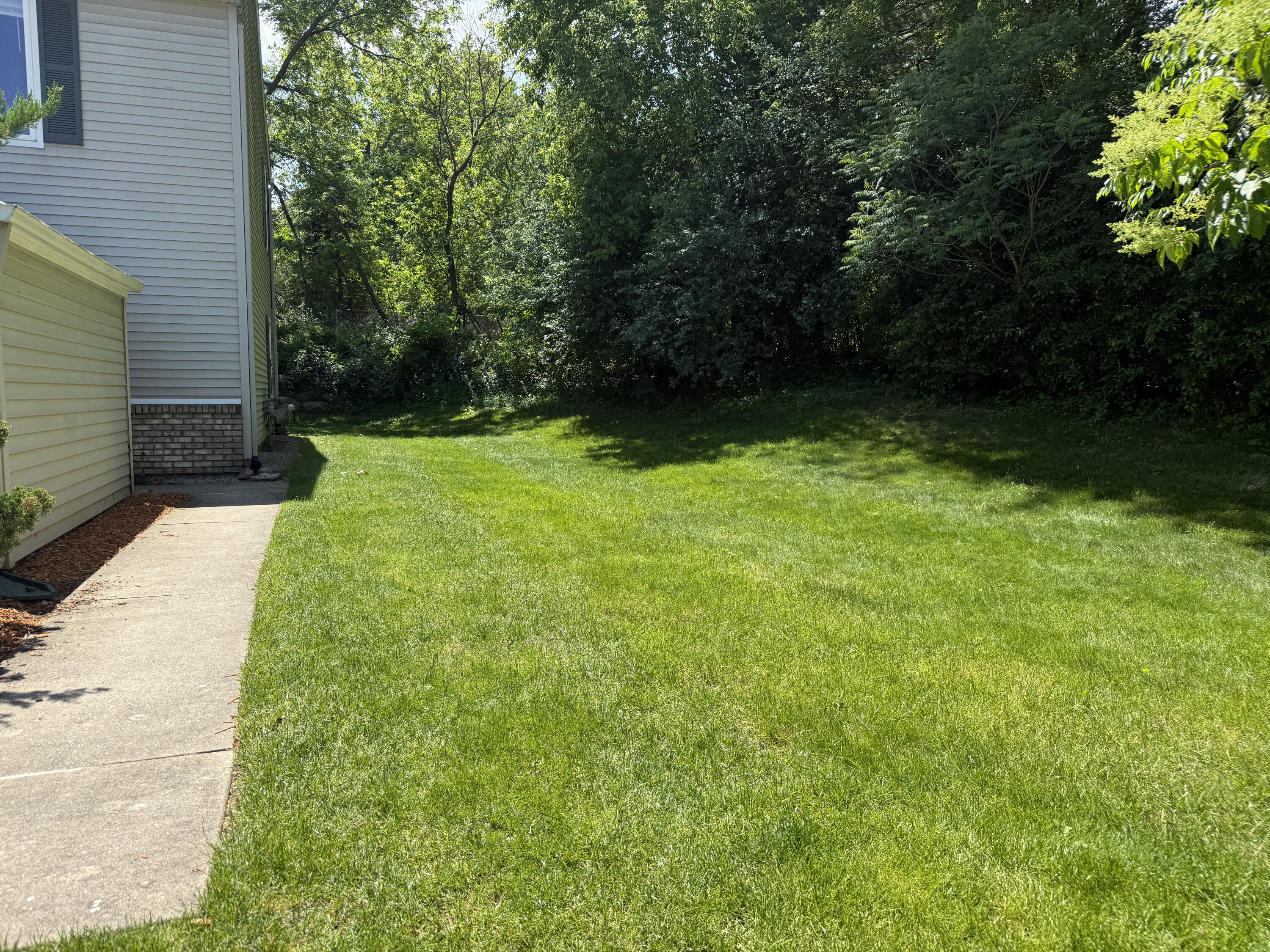 8507 Courtland Drive NE Rockford MI 49341