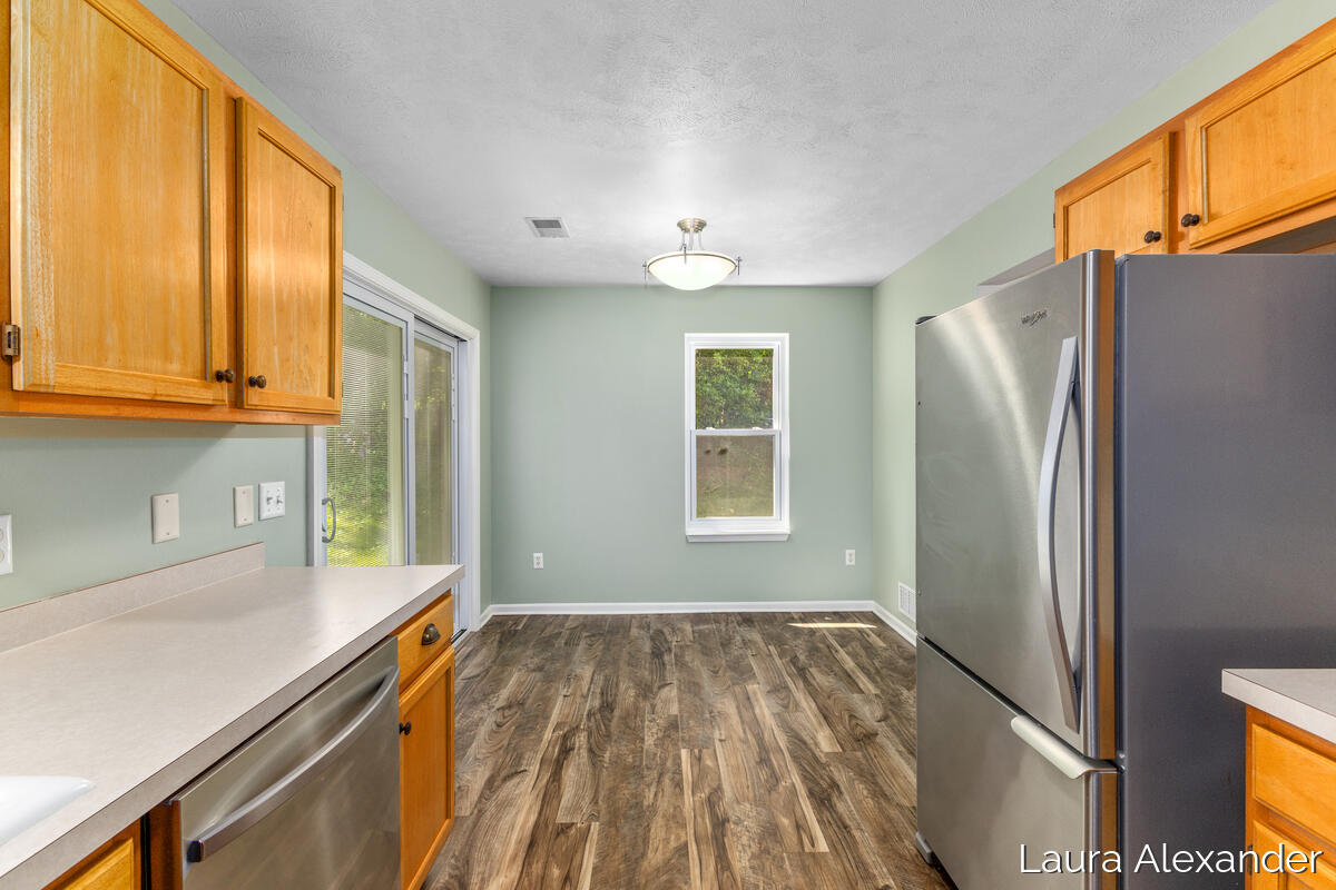 8507 Courtland Drive NE Rockford MI 49341
