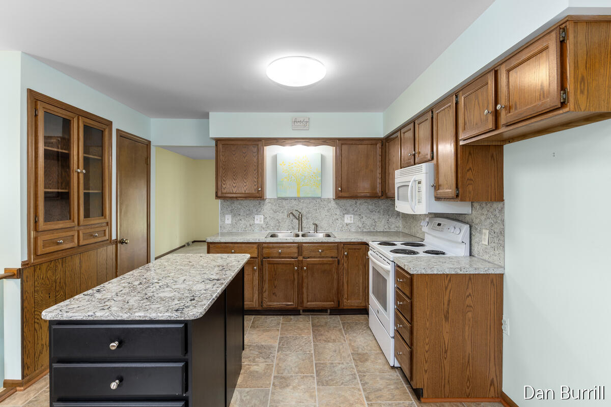 8511 SW Elkwood Drive SW Byron Center MI 49315