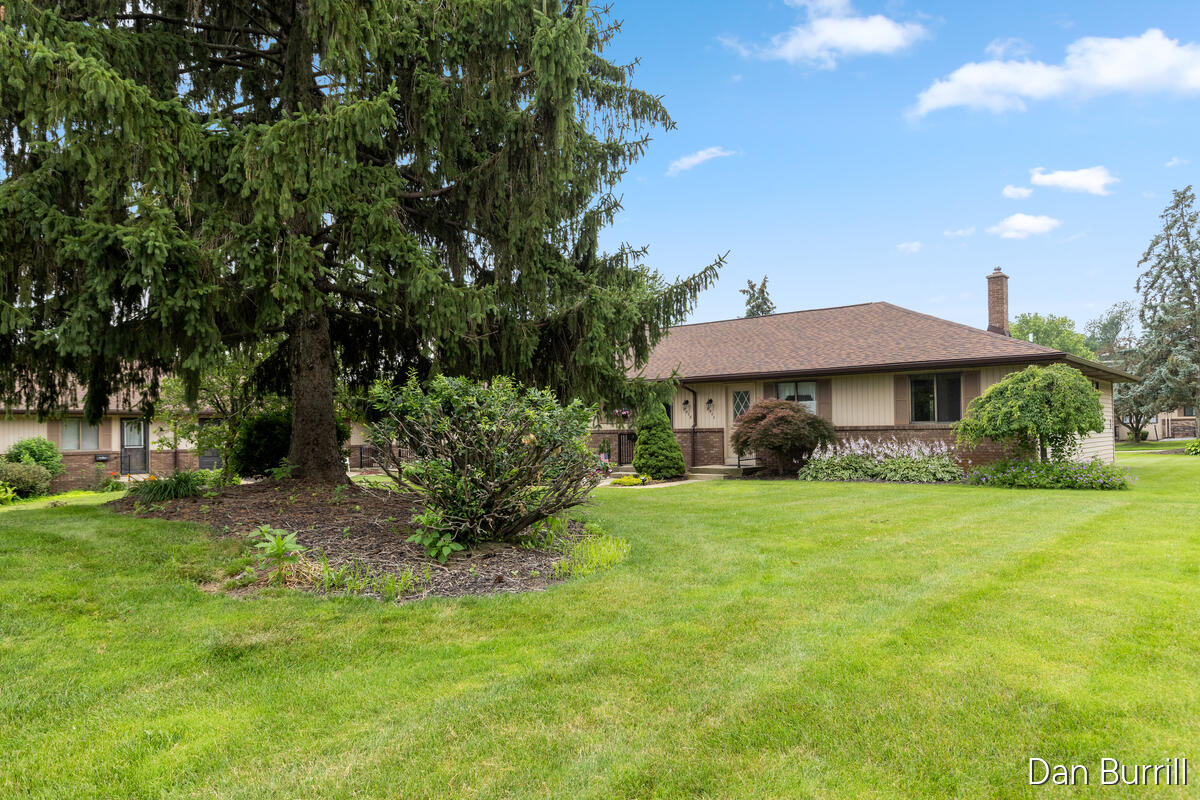 8511 SW Elkwood Drive SW Byron Center MI 49315
