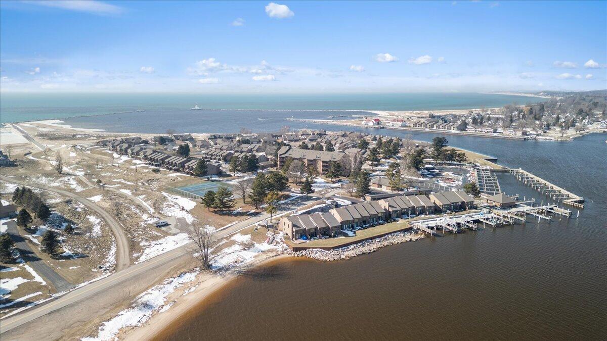 176 Harbor Drive Ludington MI 49431