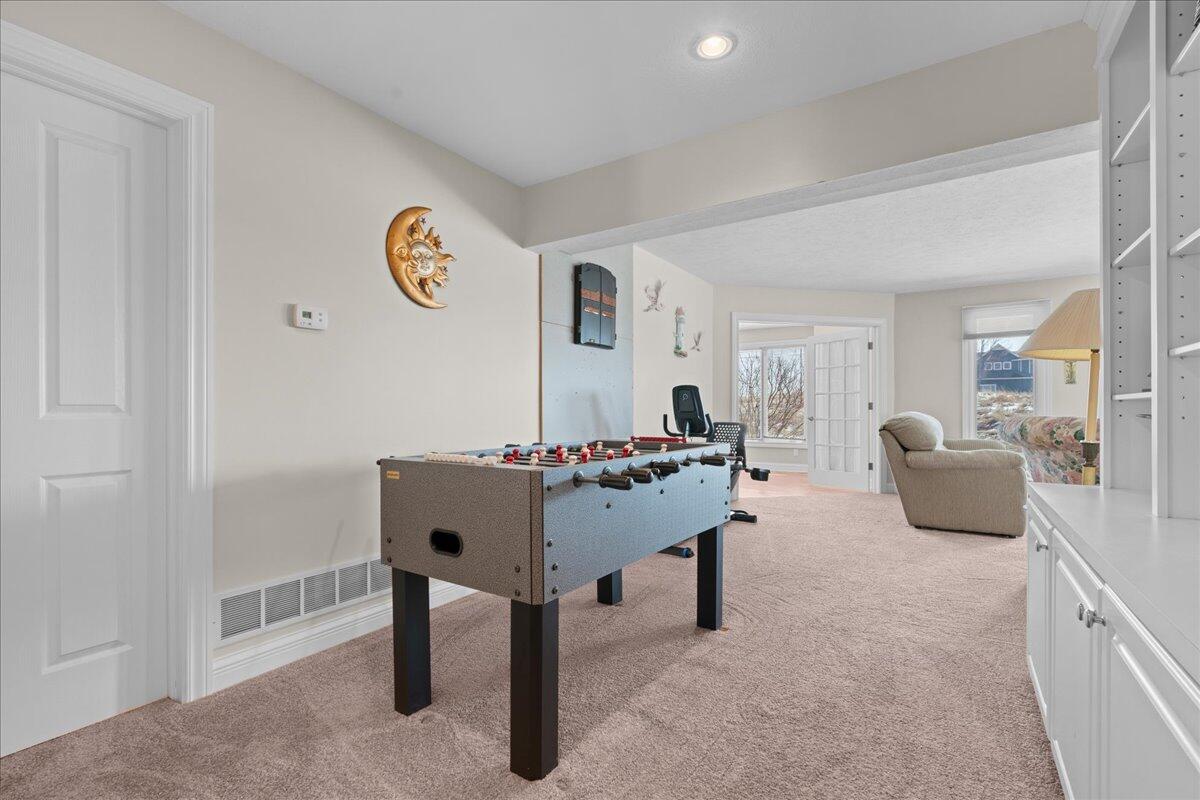 176 Harbor Drive Ludington MI 49431