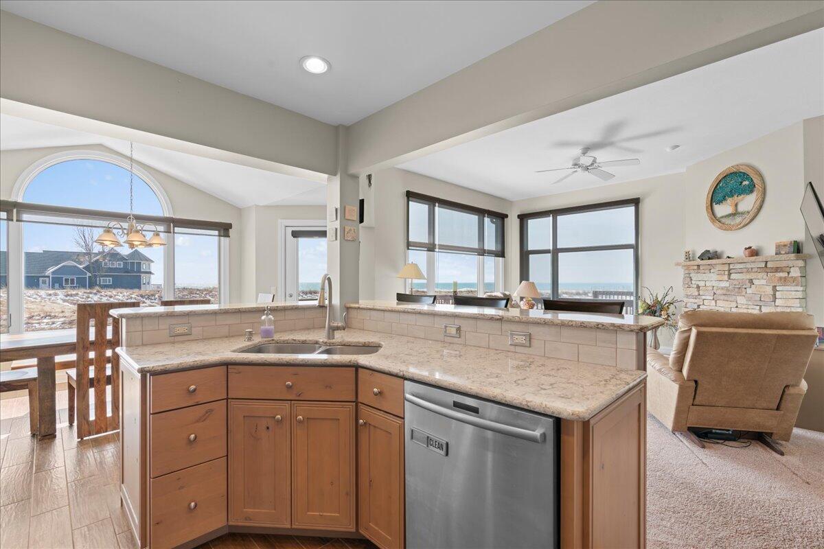 176 Harbor Drive Ludington MI 49431