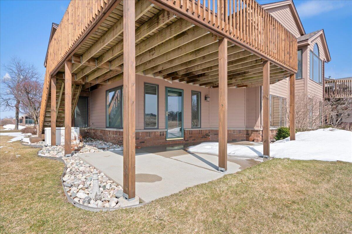 176 Harbor Drive Ludington MI 49431