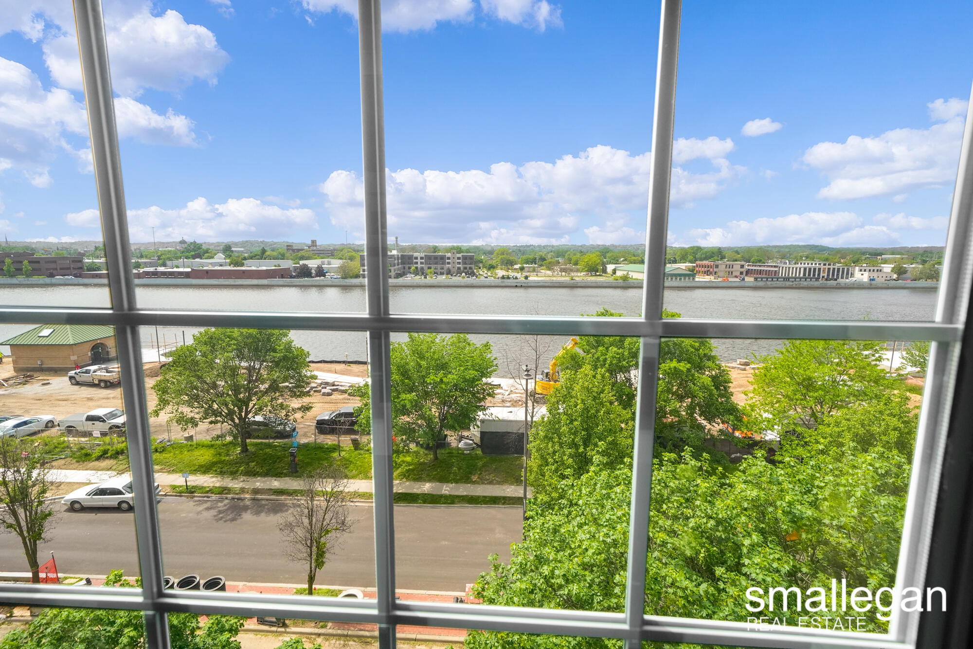 940 Monroe Avenue NW Grand Rapids MI 49503
