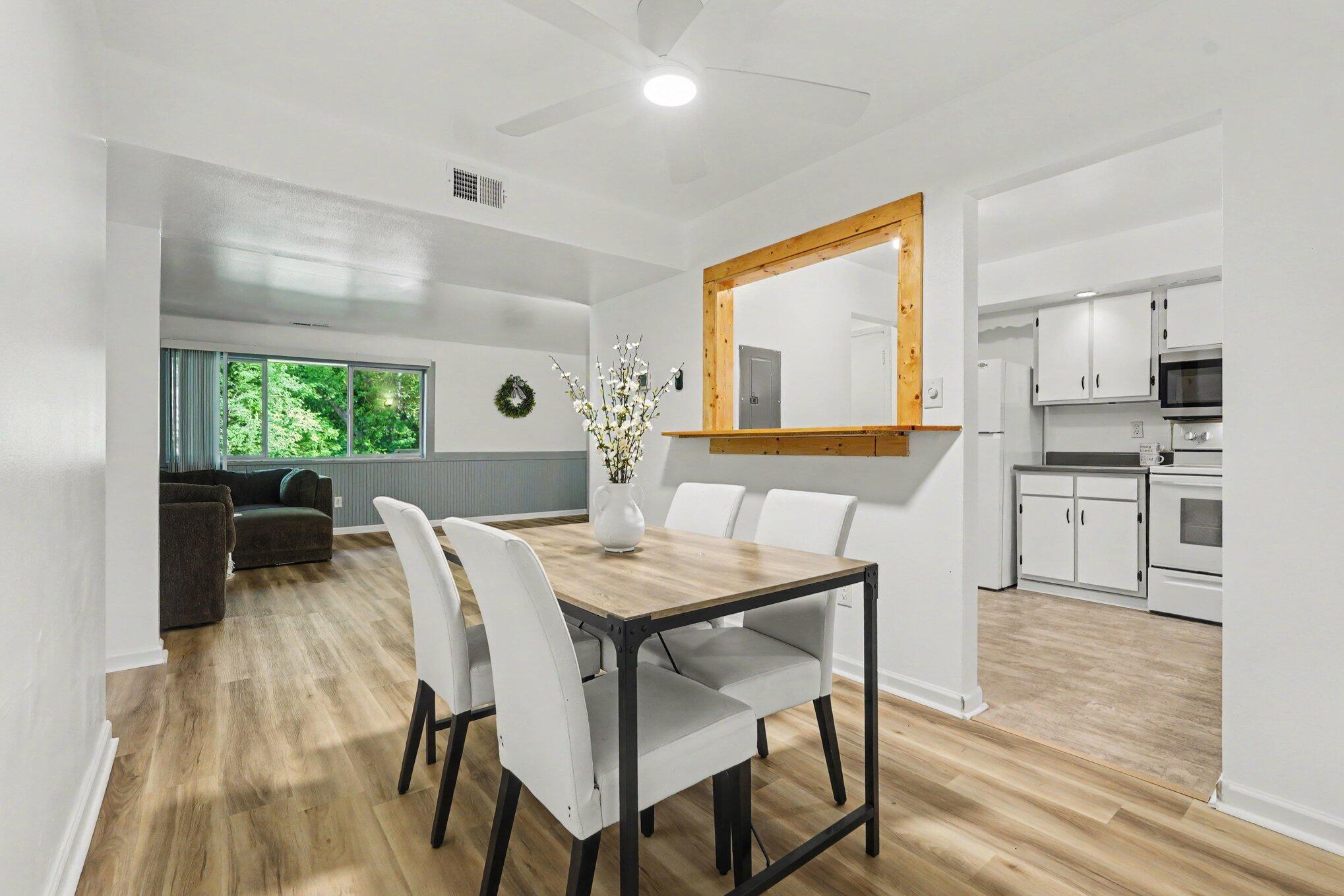 6712 Cascade Road SE Grand Rapids MI 49546
