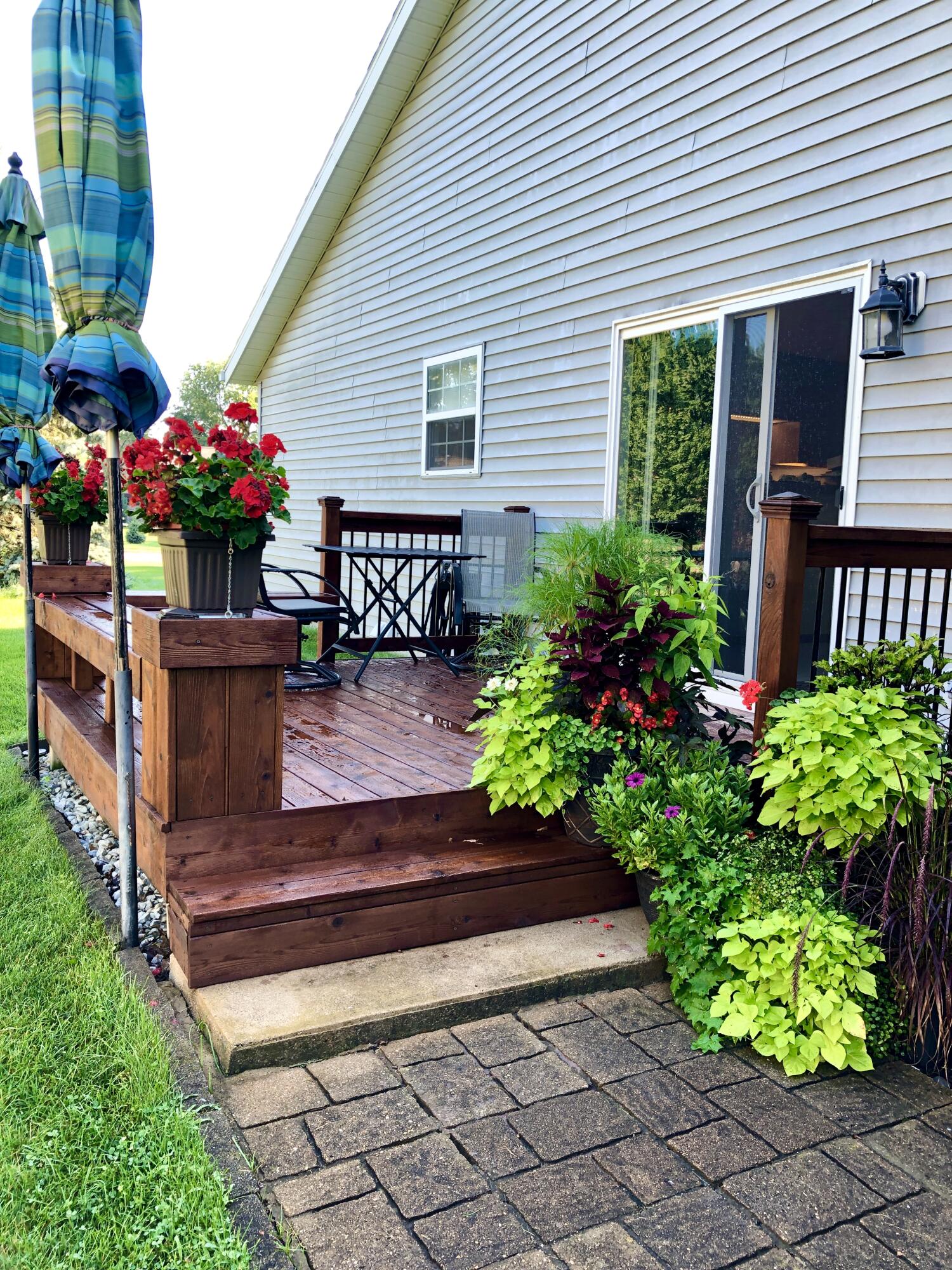 6085 Fairgrove Street Kalamazoo MI 49009