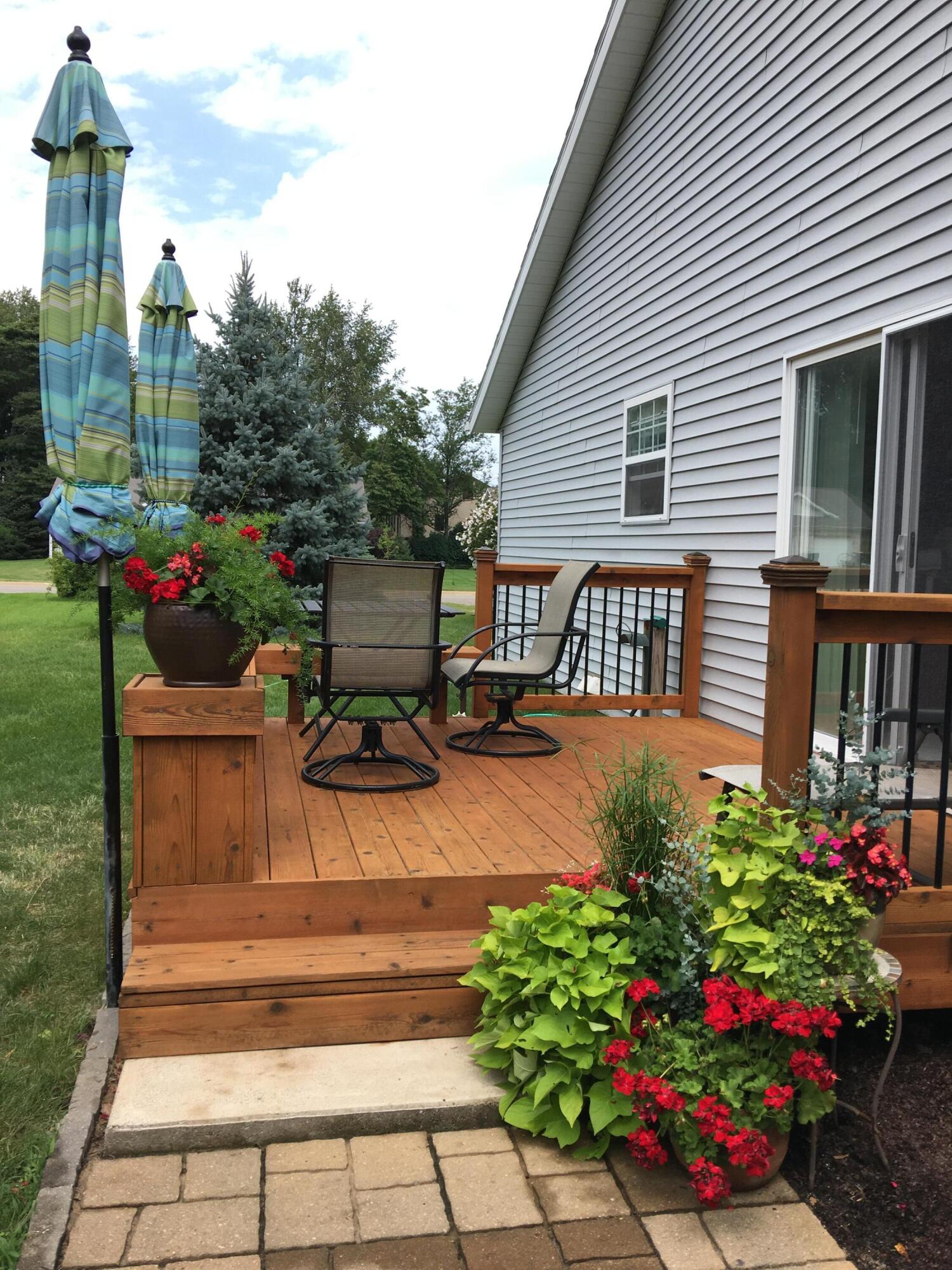 6085 Fairgrove Street Kalamazoo MI 49009