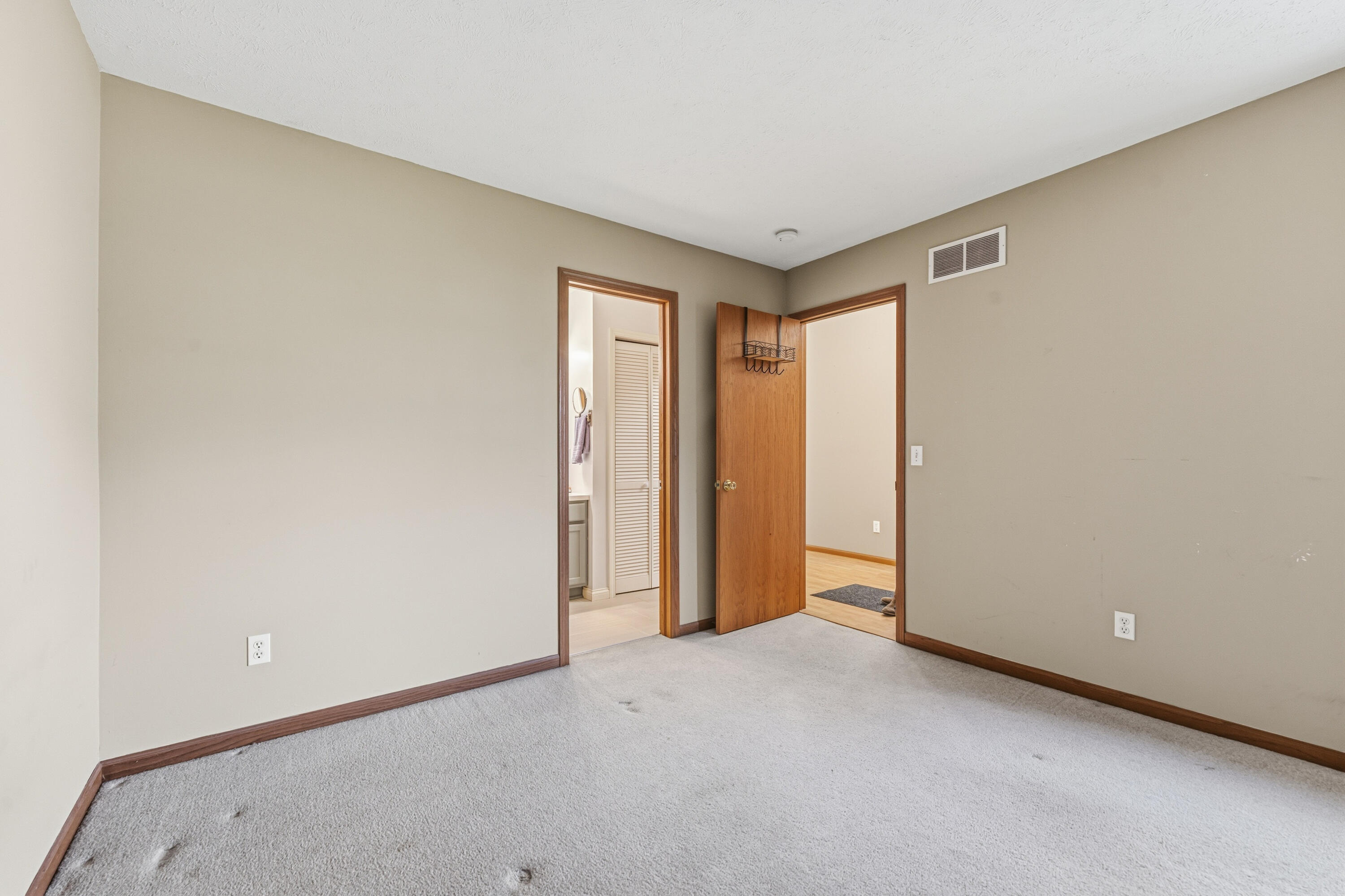 6085 Fairgrove Street Kalamazoo MI 49009