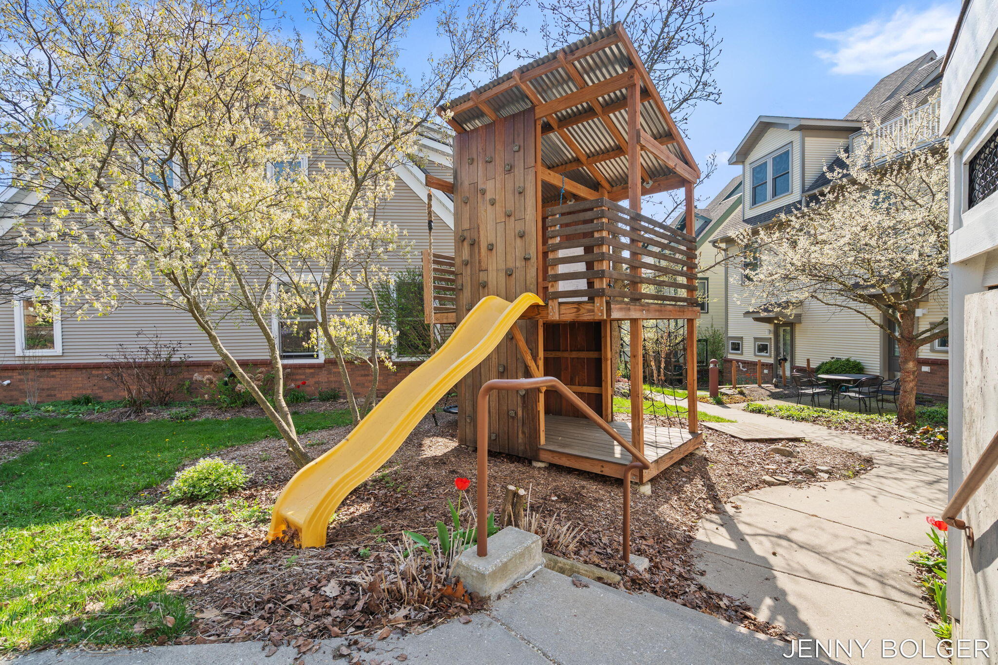 800 Livingston Avenue NE Grand Rapids MI 49503