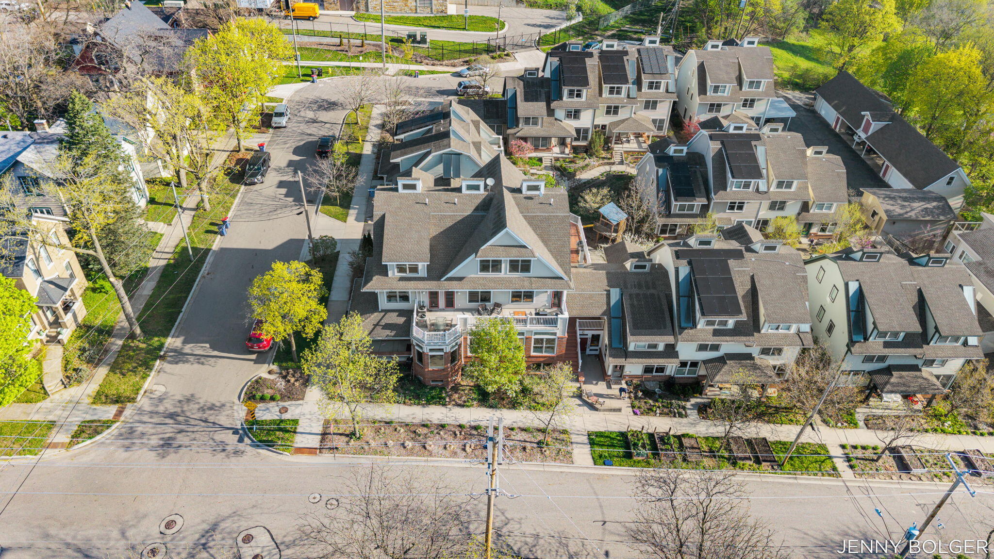 800 Livingston Avenue NE Grand Rapids MI 49503