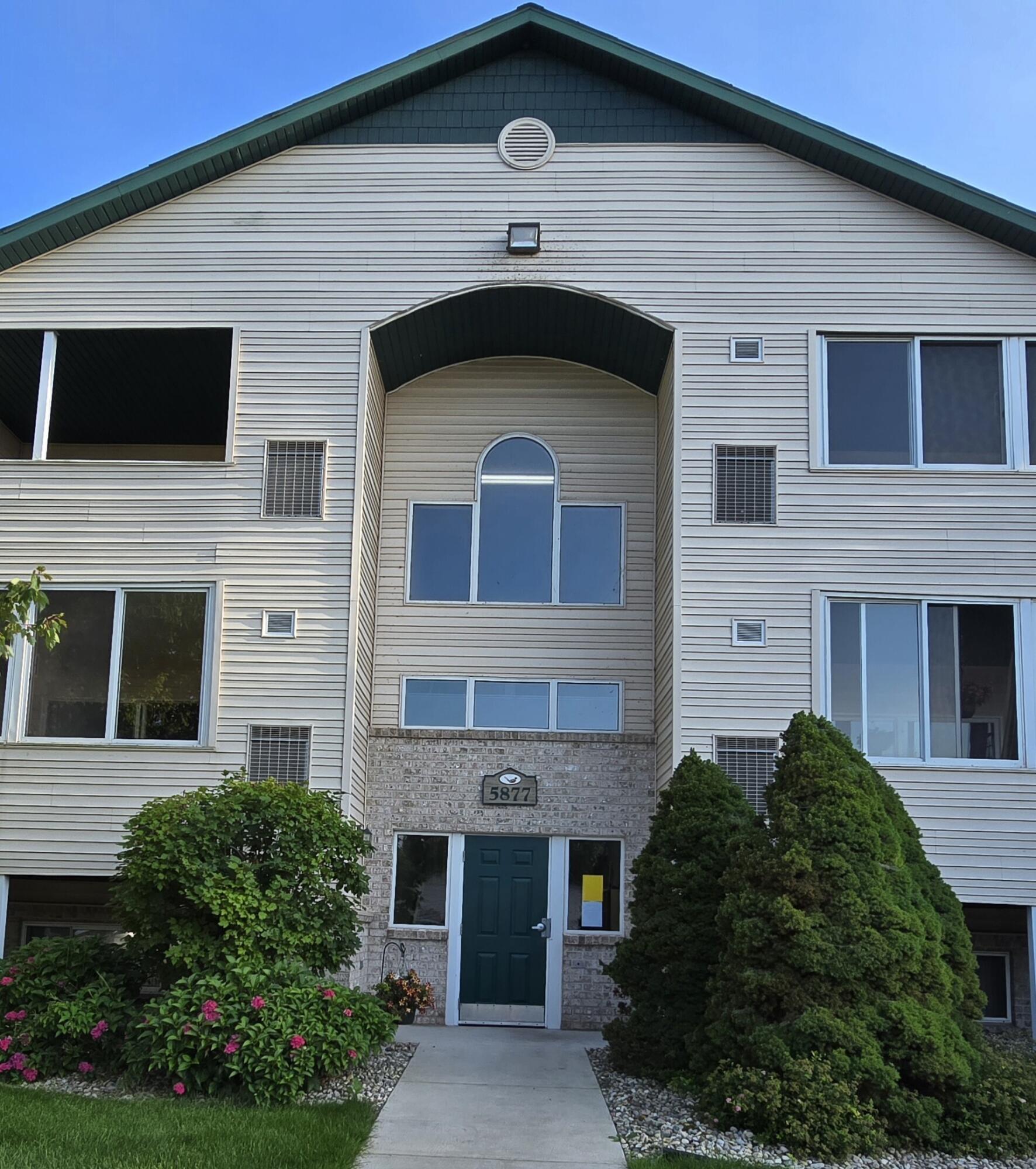 5877 Crosswinds Drive Norton Shores MI 49444