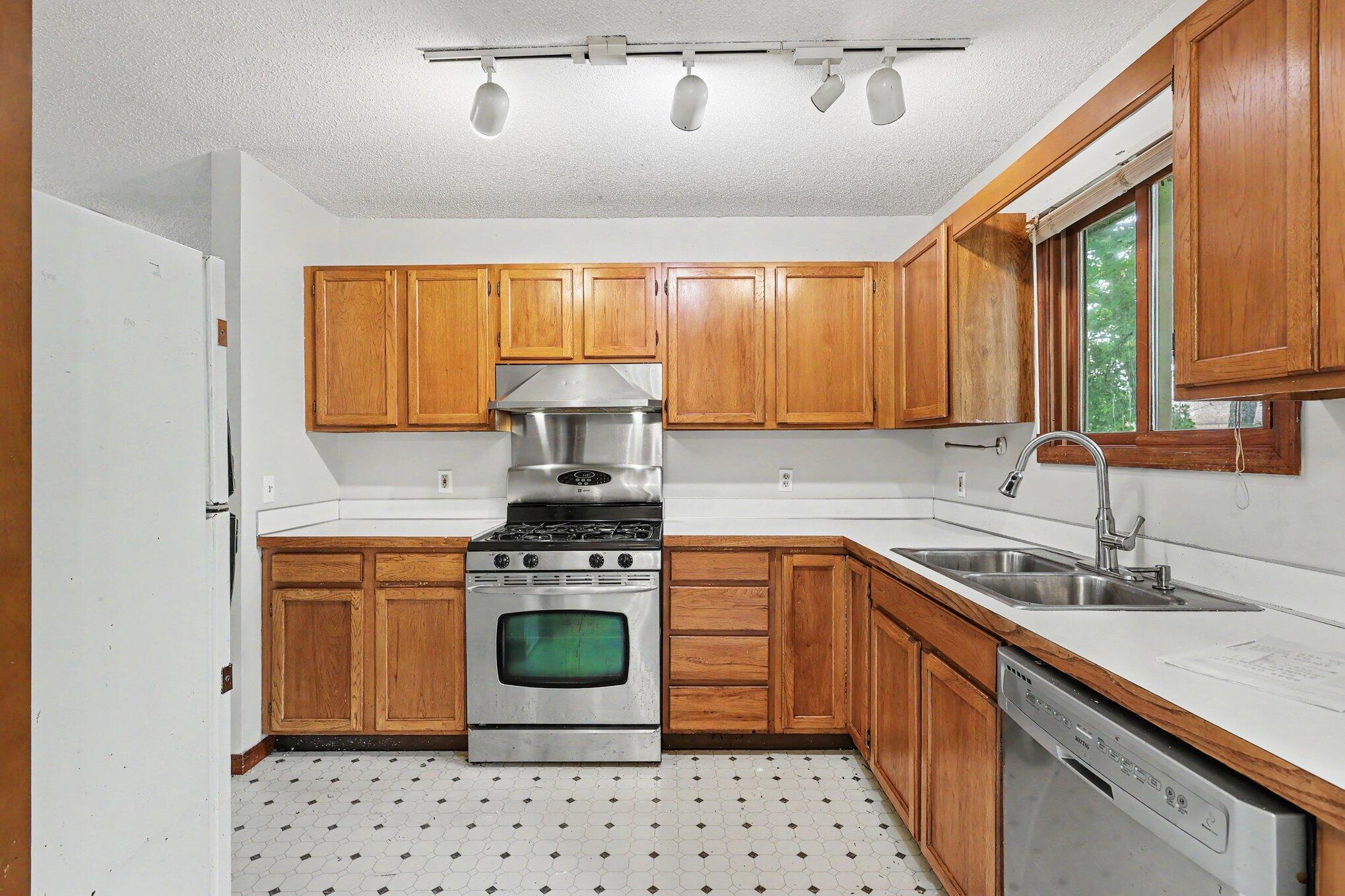 3320 Germaine Road Muskegon MI 49441