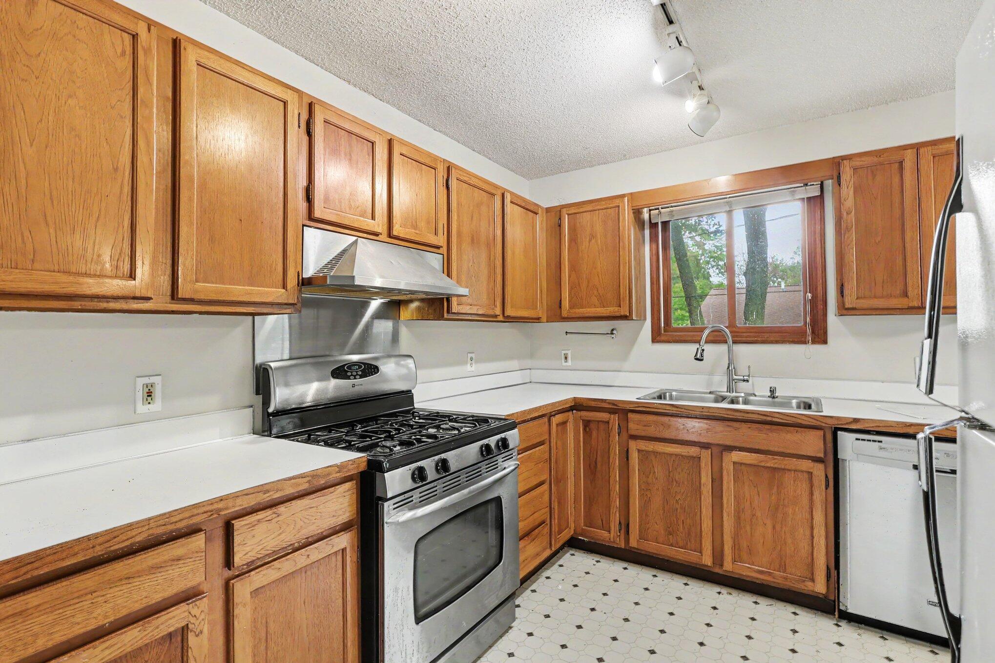3320 Germaine Road Muskegon MI 49441