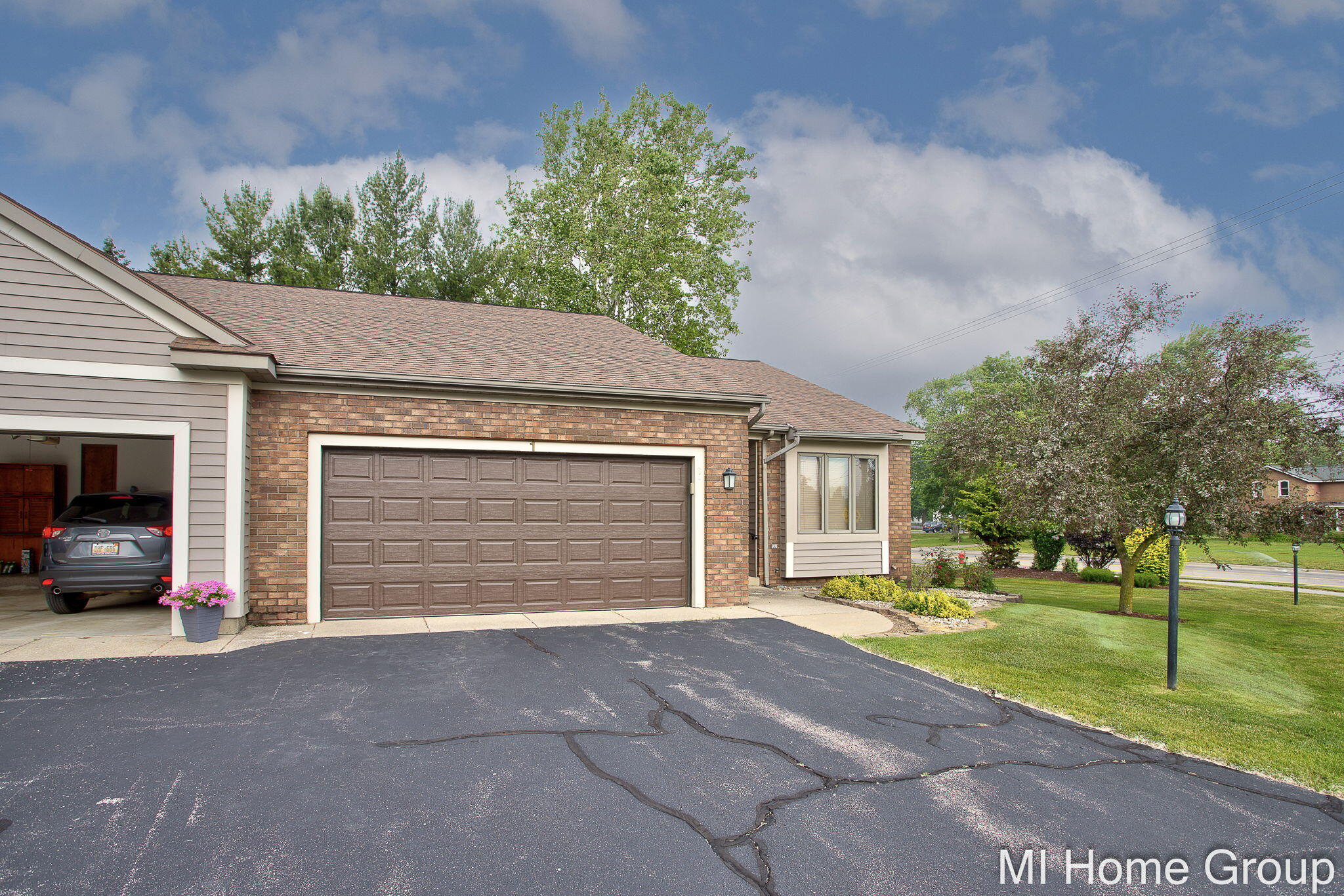 500 W Main Avenue Zeeland MI 49464