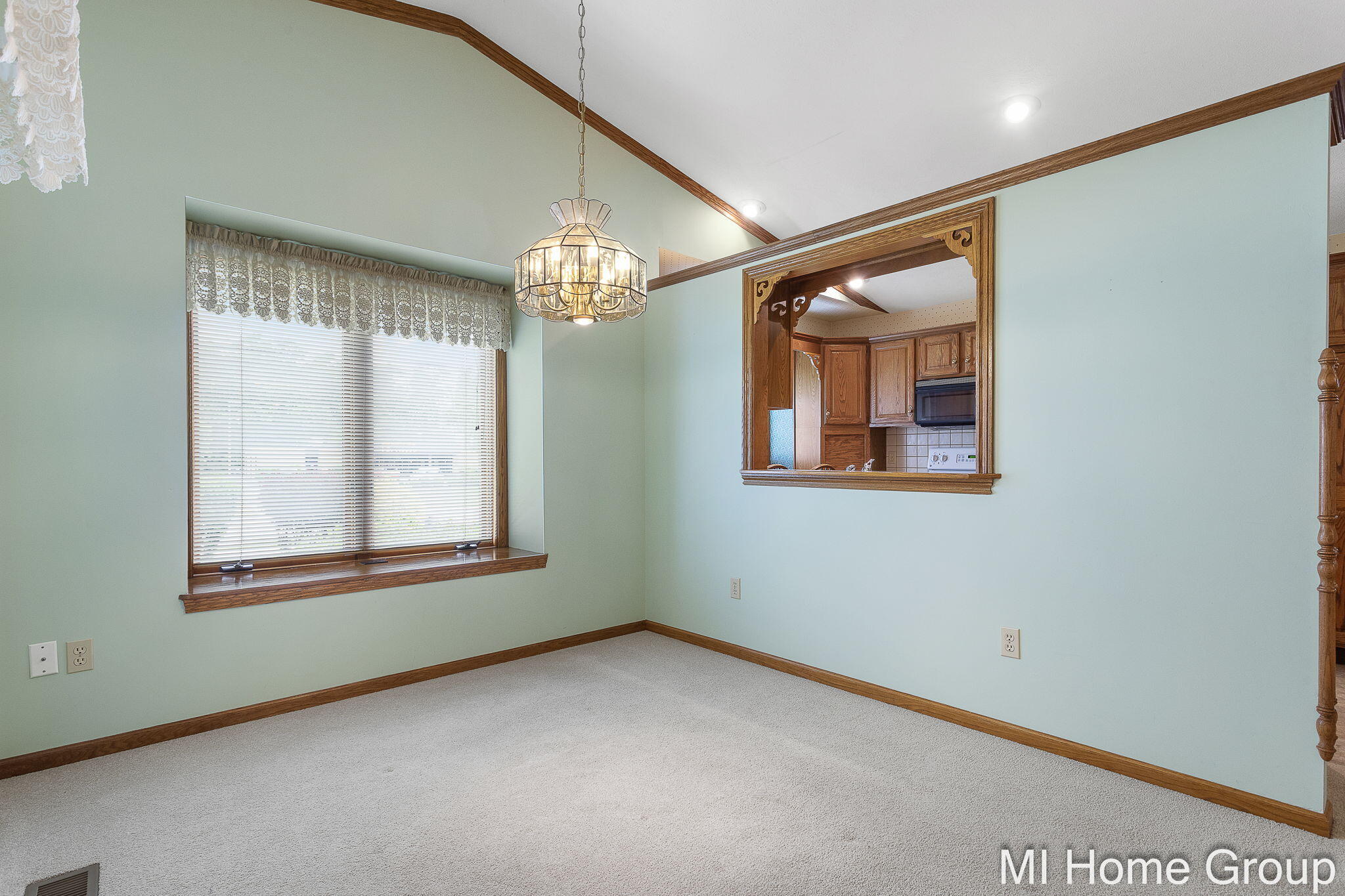 500 W Main Avenue Zeeland MI 49464