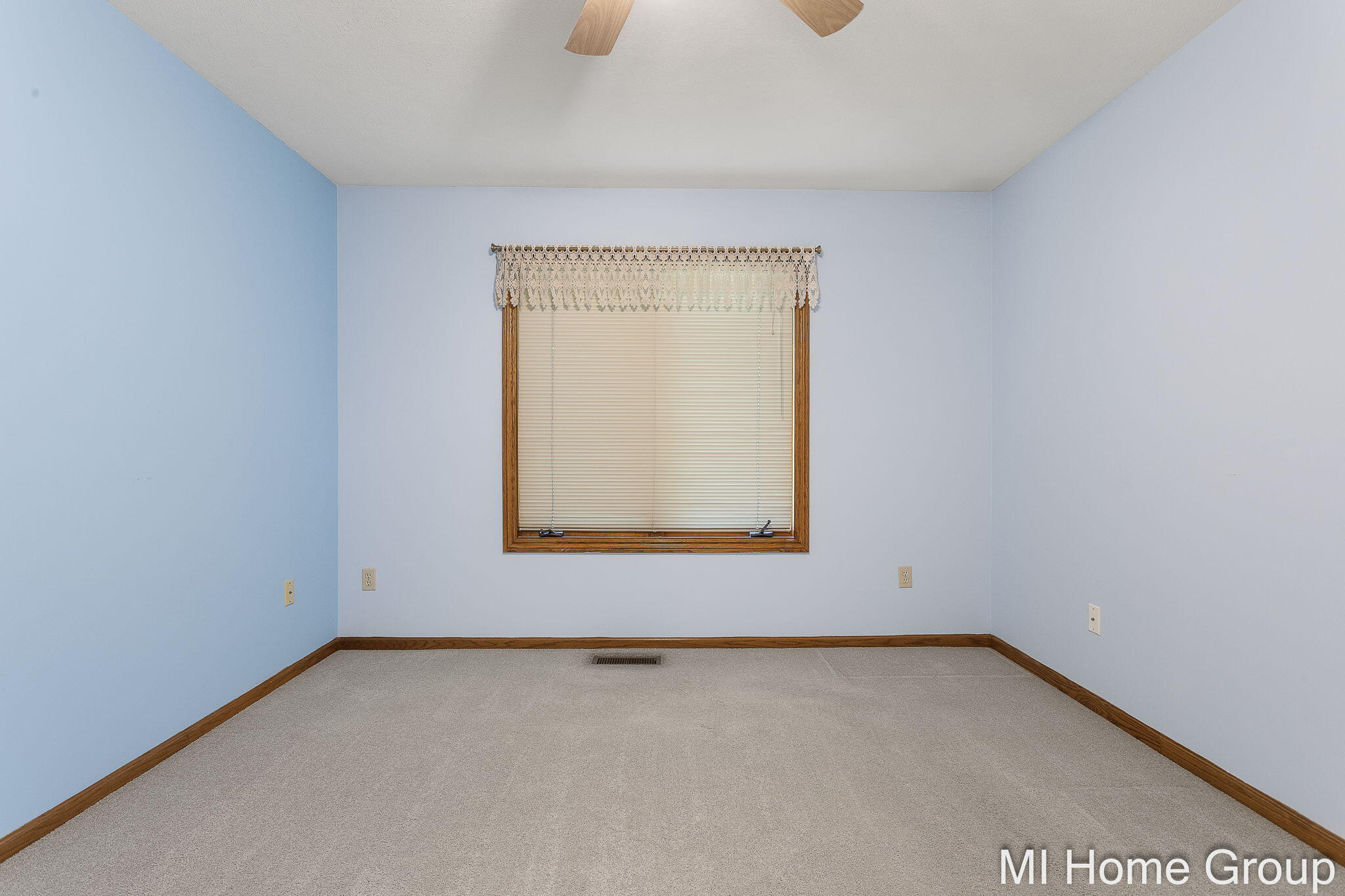 500 W Main Avenue Zeeland MI 49464
