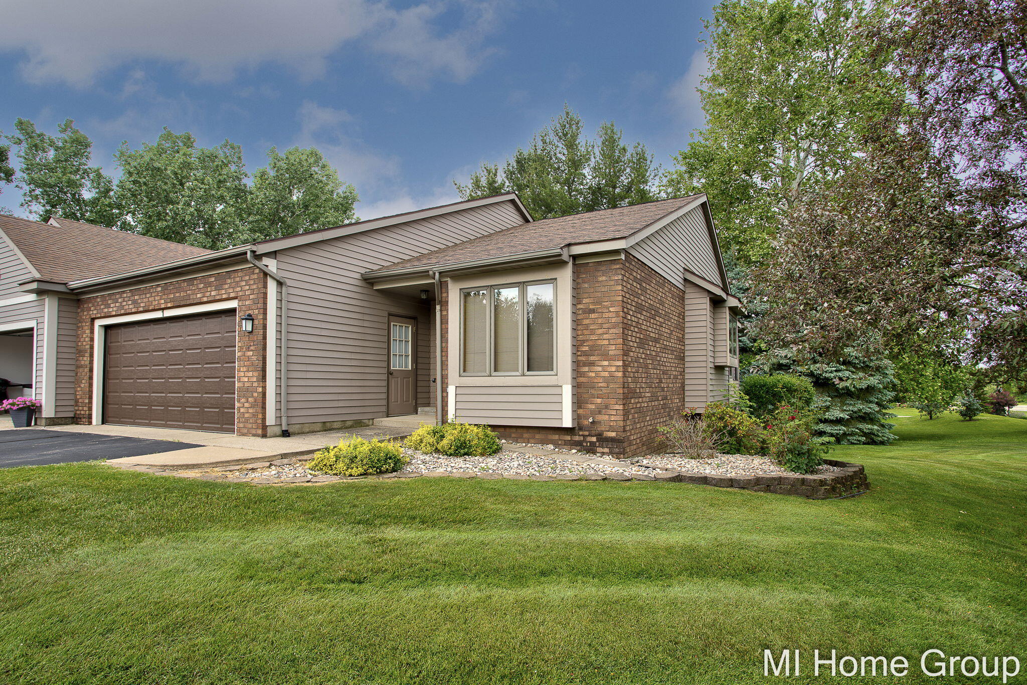 500 W Main Avenue Zeeland MI 49464