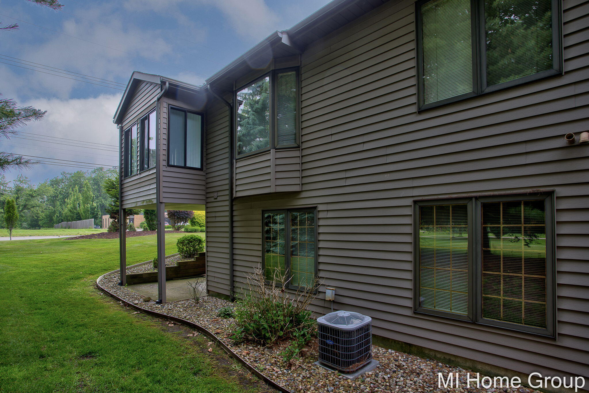 500 W Main Avenue Zeeland MI 49464