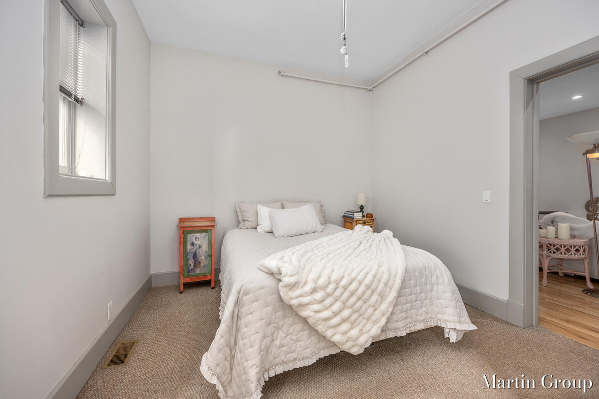 44 Lafayette Avenue NE Grand Rapids MI 49503