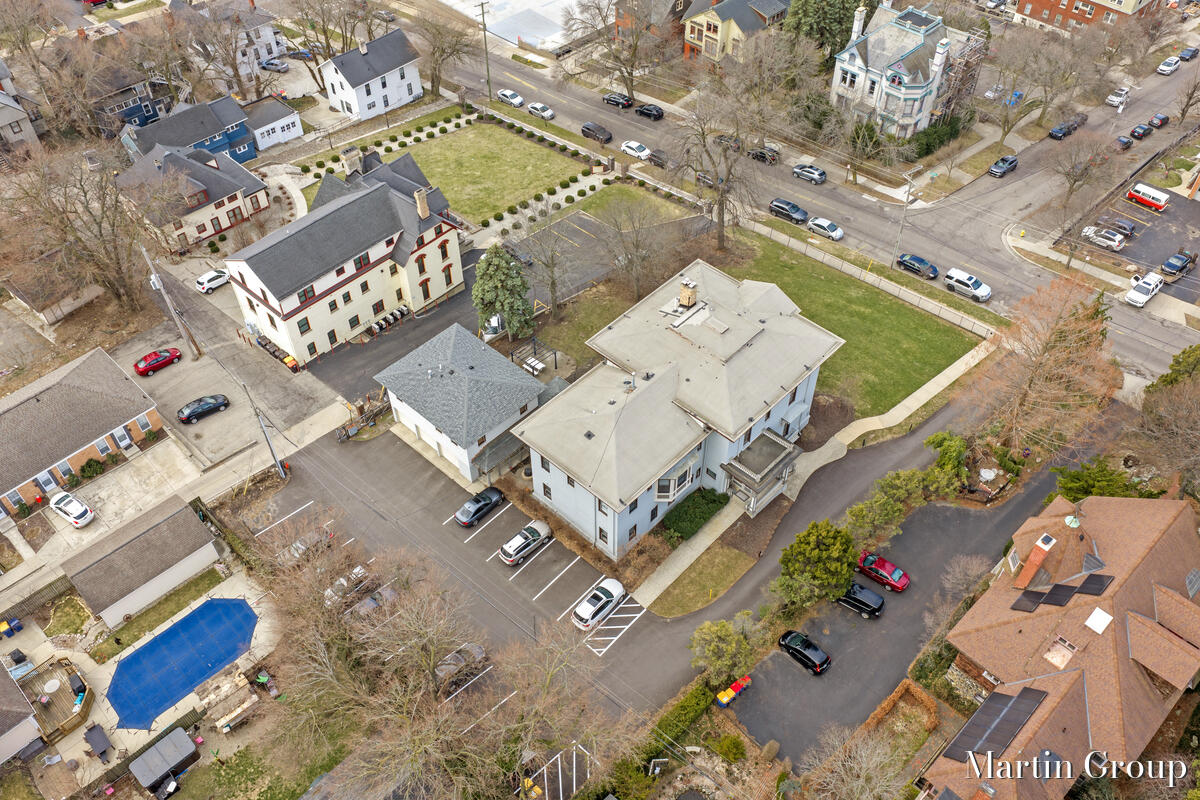 44 Lafayette Avenue NE Grand Rapids MI 49503