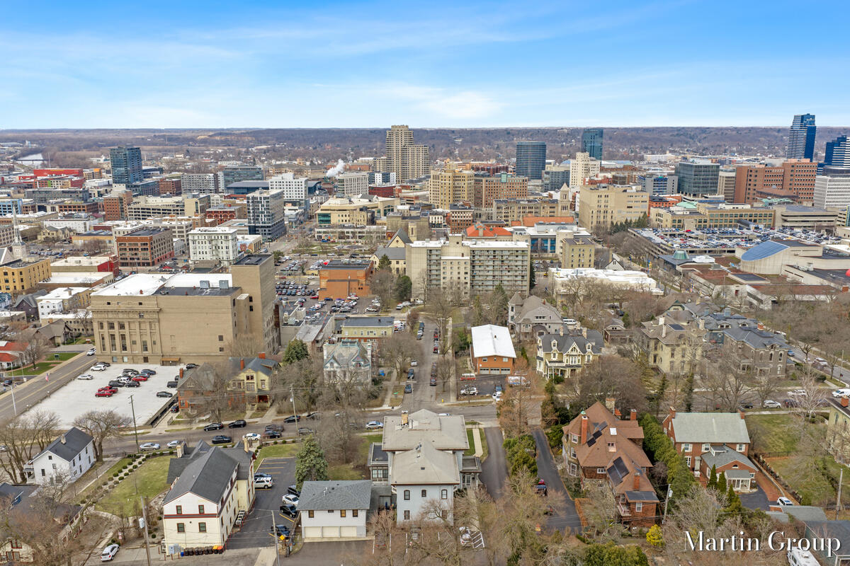 44 Lafayette Avenue NE Grand Rapids MI 49503
