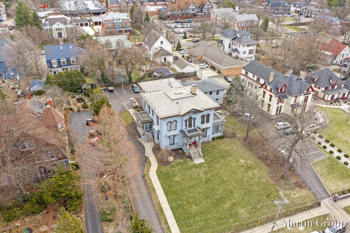 44 Lafayette Avenue NE Grand Rapids MI 49503
