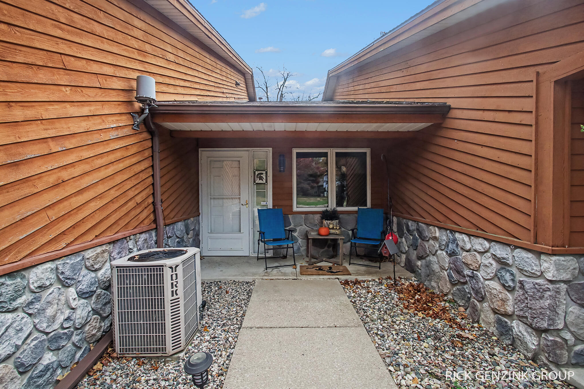 429 Harbor Lake Drive Douglas MI 49406