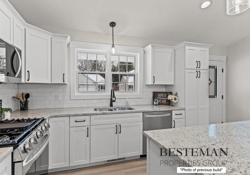 1519 E Addison Way Muskegon MI 49445