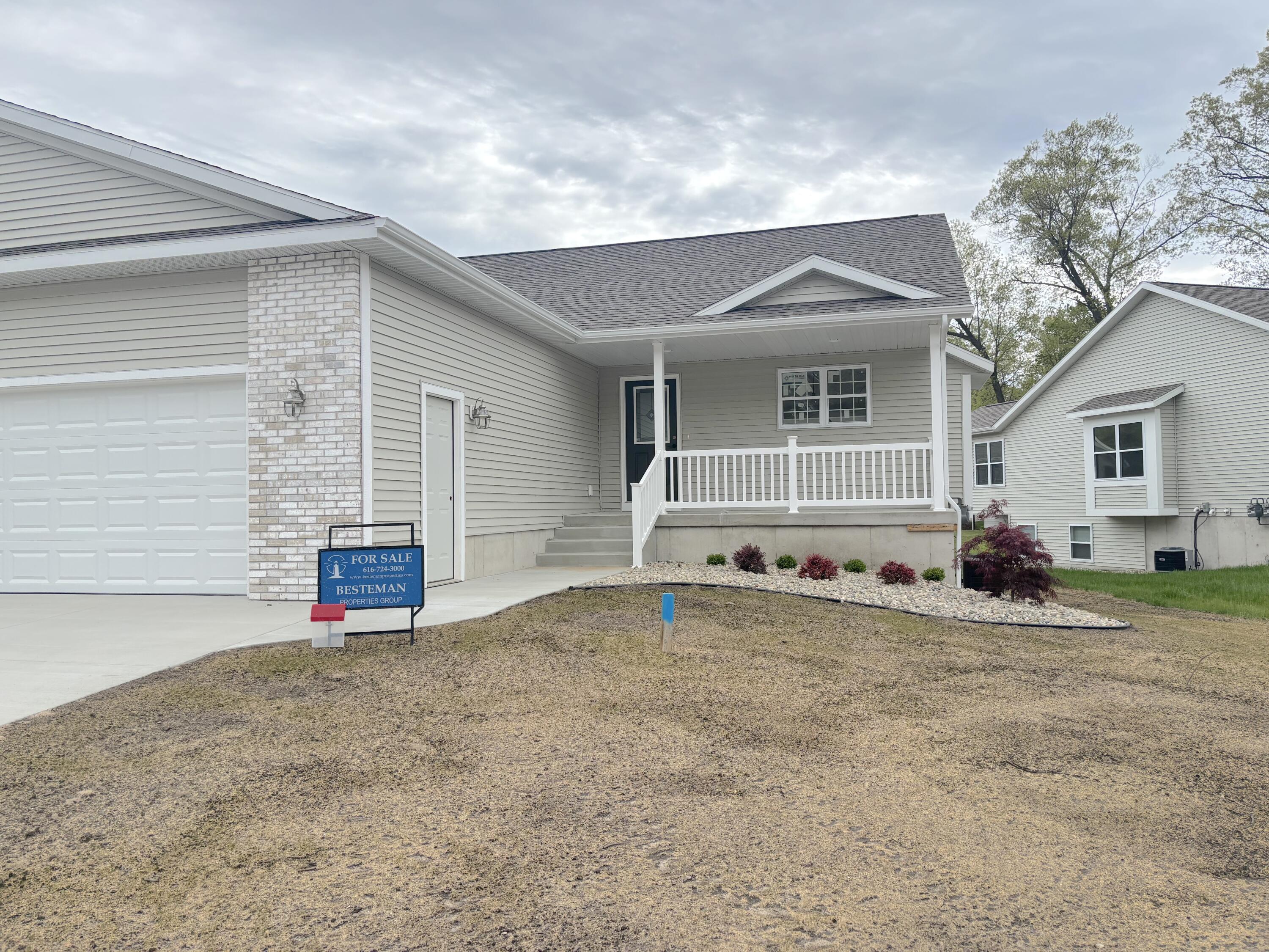 1519 E Addison Way Muskegon MI 49445