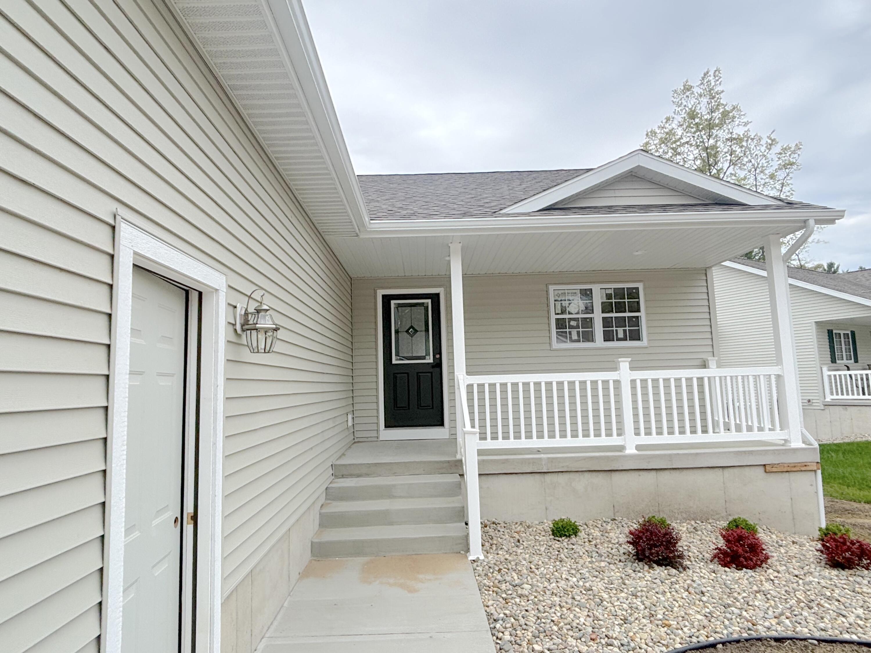 1519 E Addison Way Muskegon MI 49445