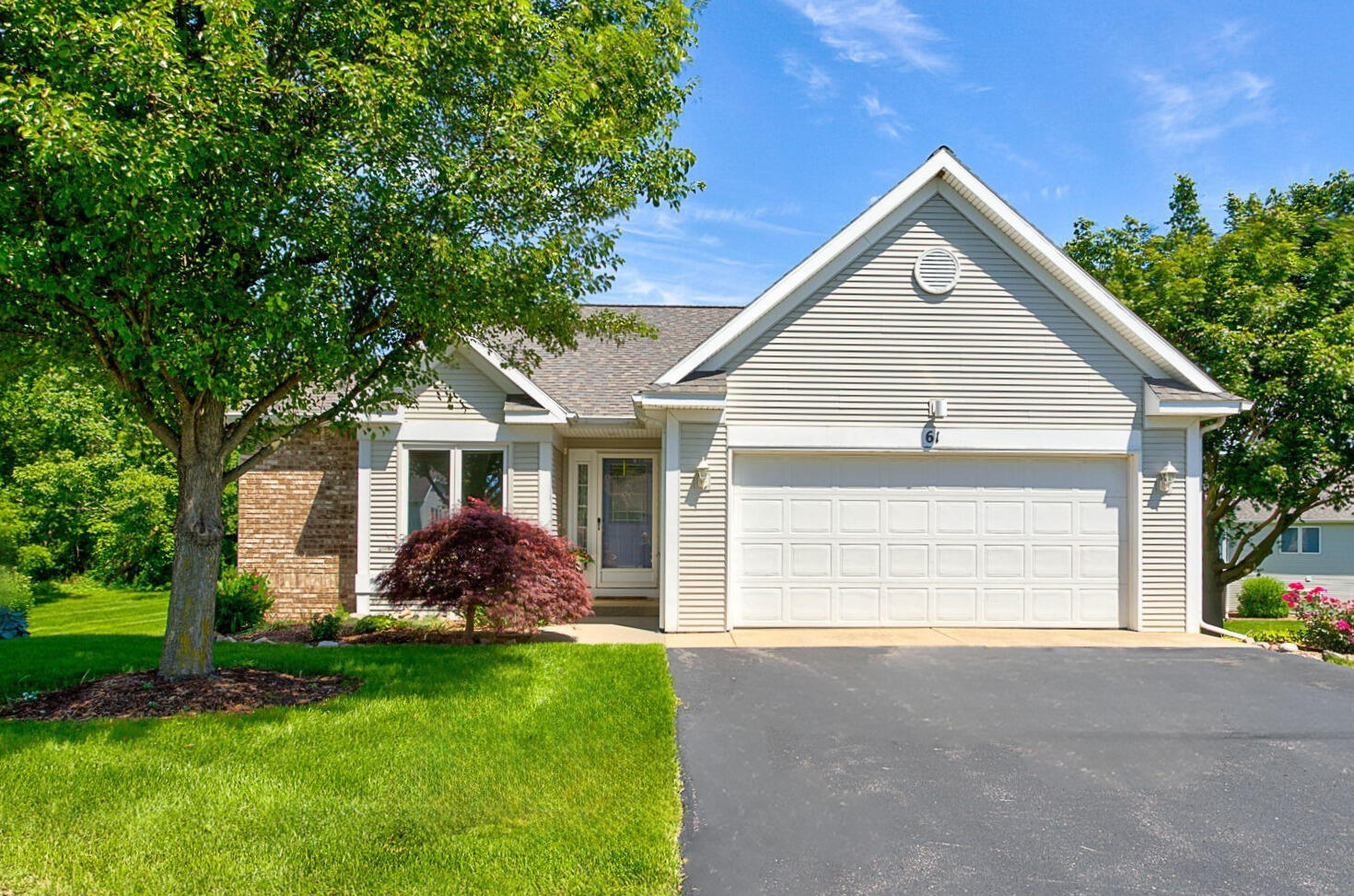 61 Majestic Court Zeeland MI 49464