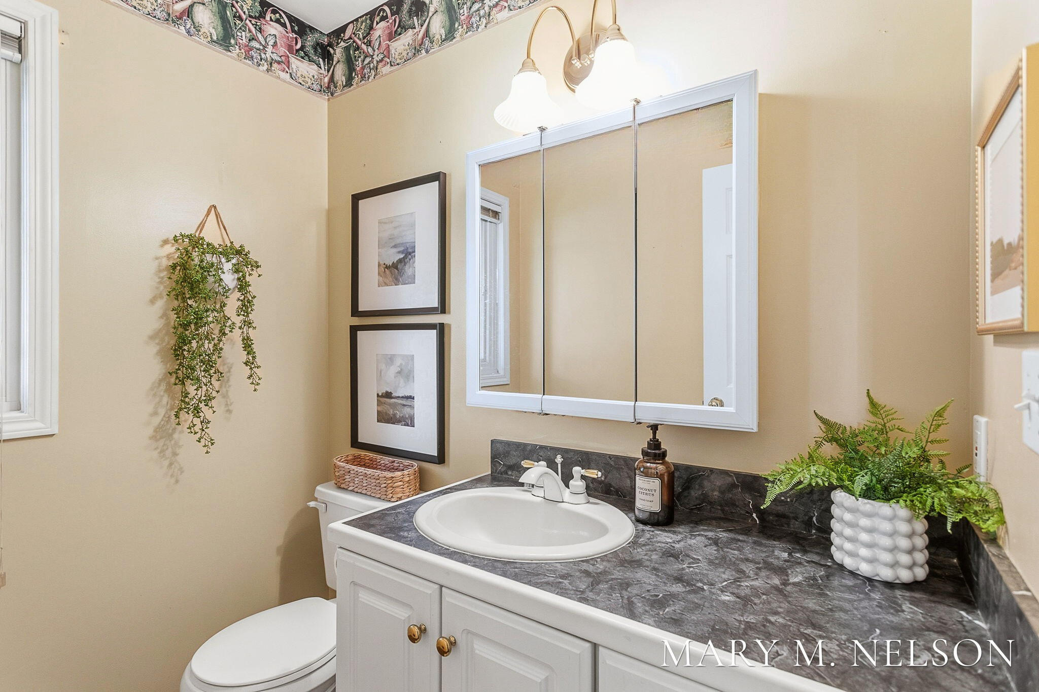 61 Majestic Court Zeeland MI 49464