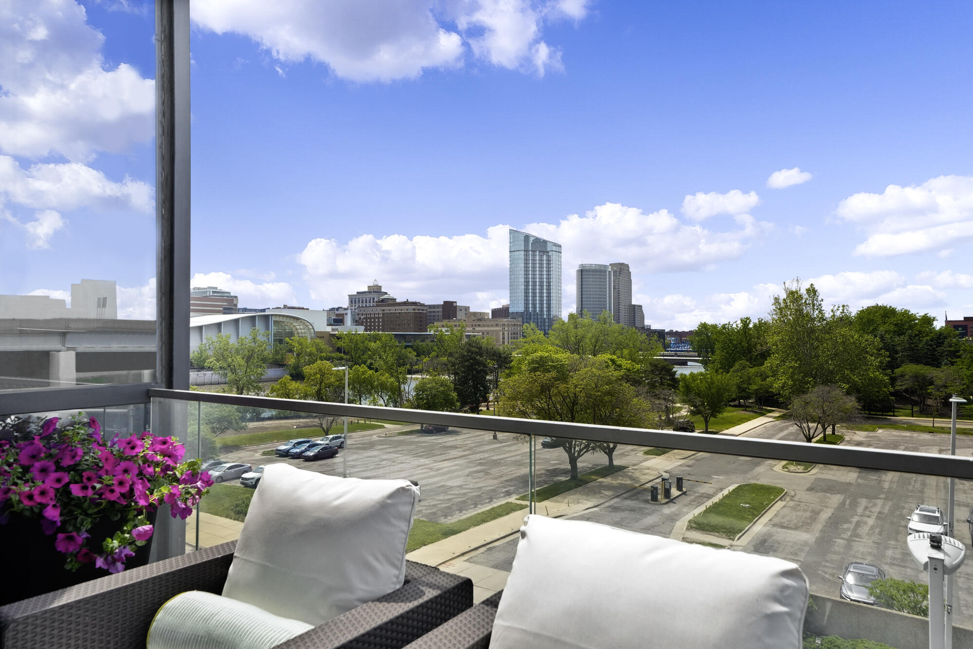 335 Bridge Street NW Grand Rapids MI 49504