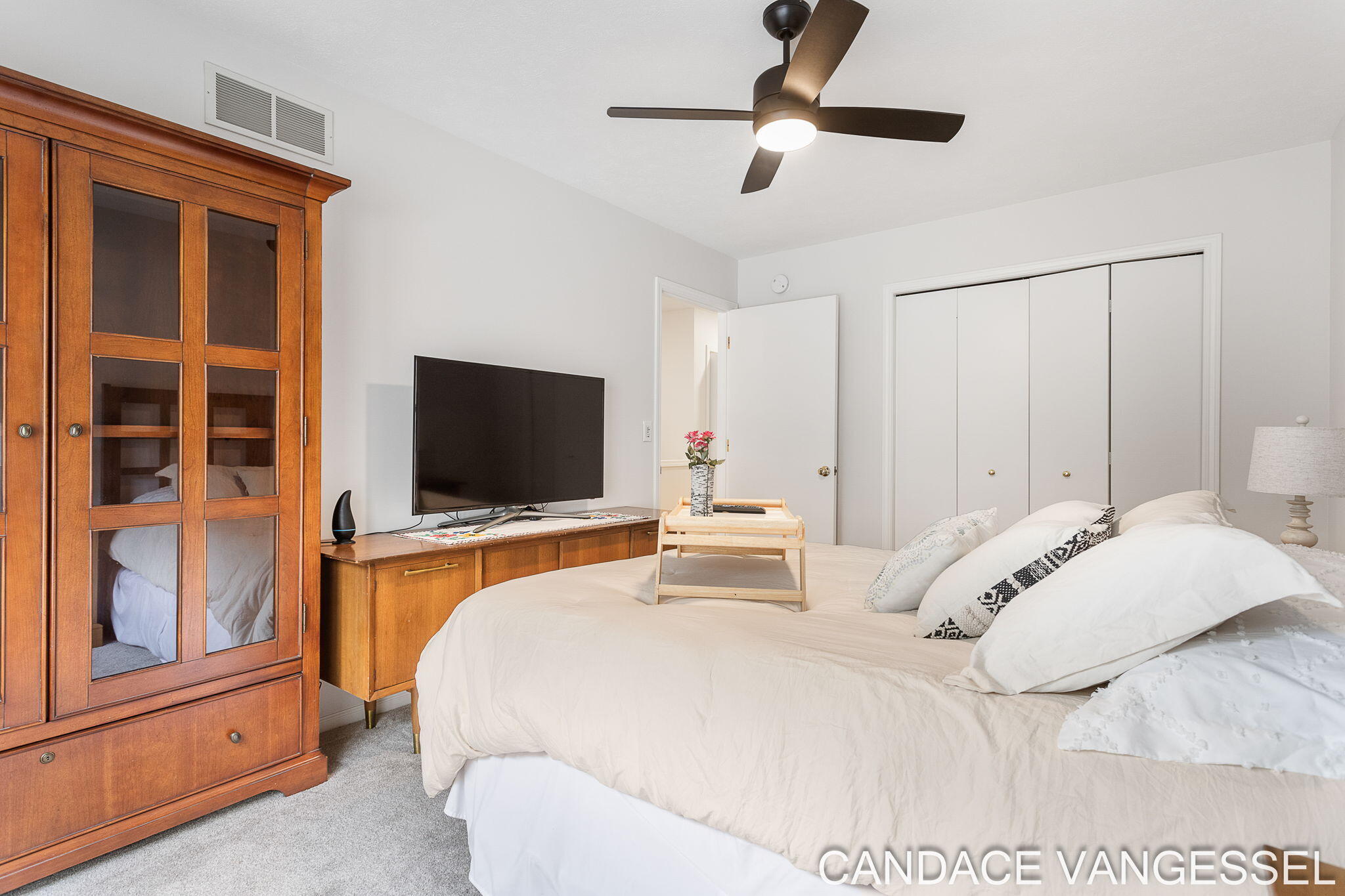699 Sun Chase Drive Holland MI 49424