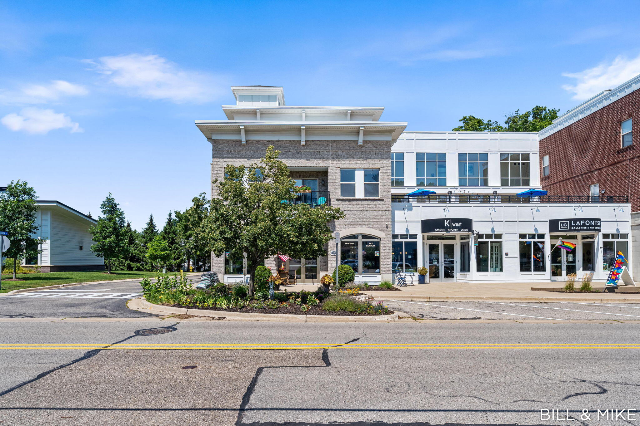 150 W Center Street Douglas MI 49406