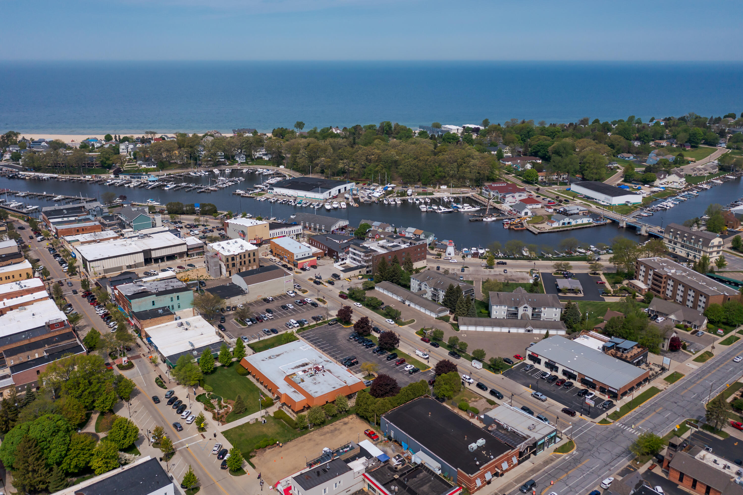 516 Williams Street South Haven MI 49090