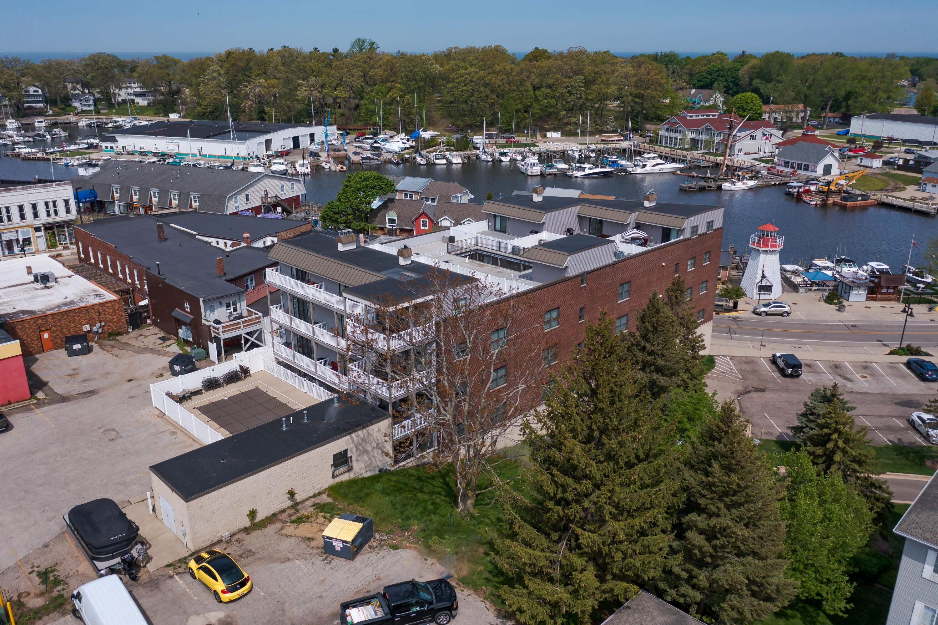 516 Williams Street South Haven MI 49090