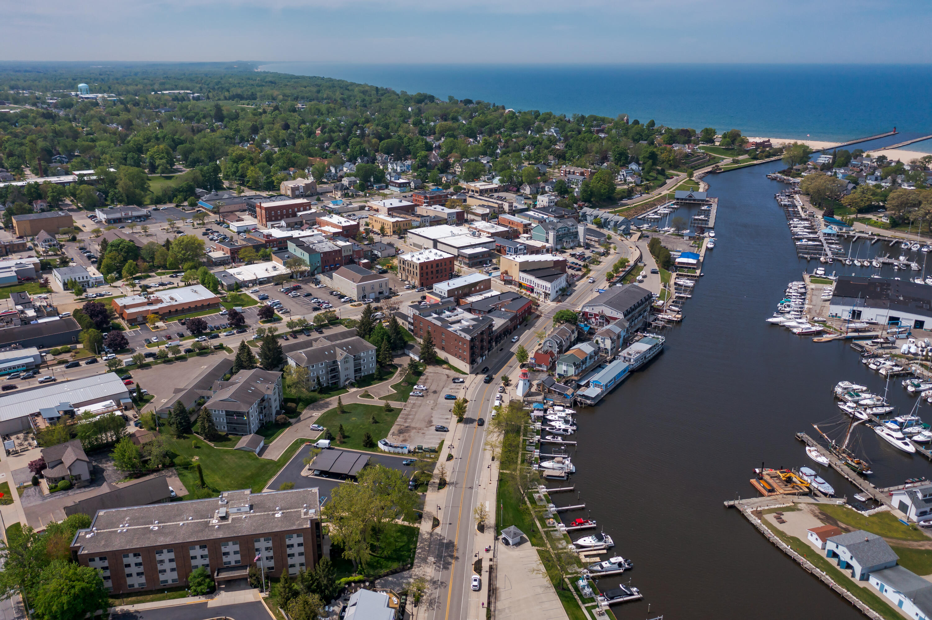 516 Williams Street South Haven MI 49090