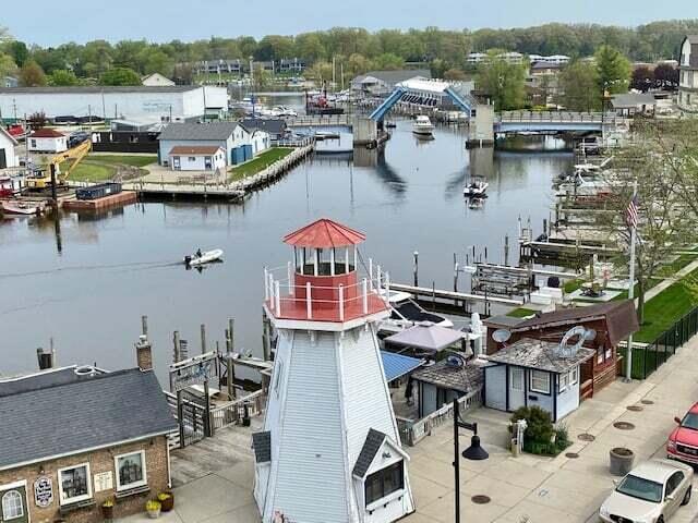 516 Williams Street South Haven MI 49090